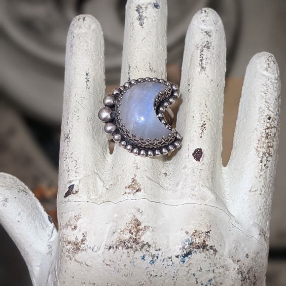 Sterling Silver Moonstone Crescent Moon Ring - Picture 10 of 10